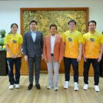 โค้ชเป้” นำ “เมย์-วิว” ขอบคุณสิงห์ หลังหนุนบ้านทองหยอดสู่มือ 1 โลก