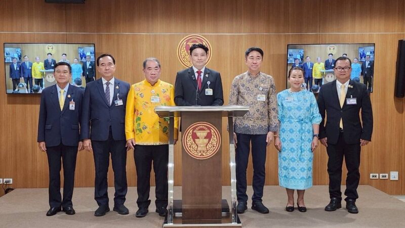 สว.” ชี้จุดตาย กฎหมายคอมเพล็กซ์ฯ แฝง “กาสิโน” ขัดยุทธศาสตร์ชาติ-เศรษฐกิจพอเพียง “จรัล” เตือน เมกะโปรเจกต์ทุนต่างชาติ: สุ่มเสี่ยง “ทุจริตเชิงนโยบาย”