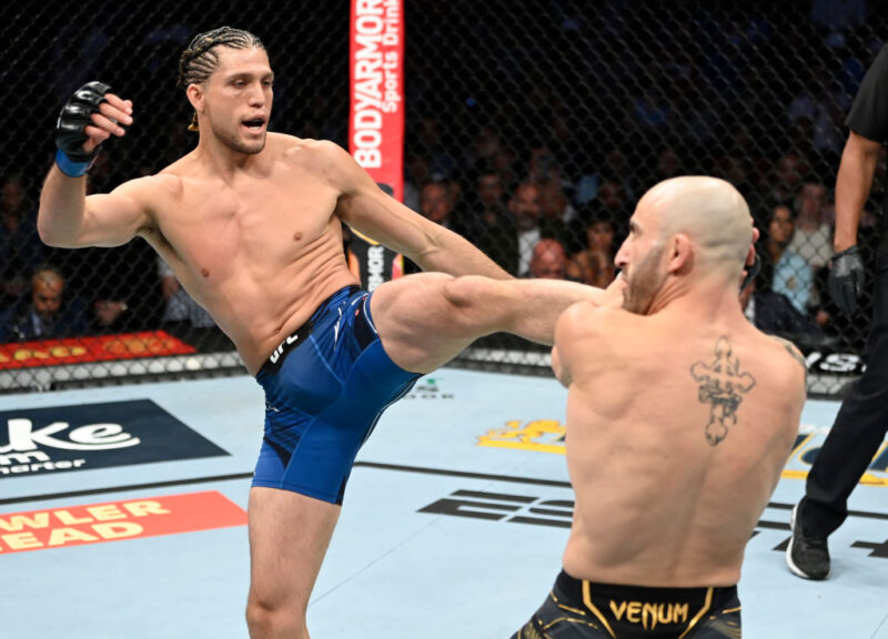 ออร์เตกา ท้ายืนสู้บู๊ สเตอร์ลิง รองคู่เอกศึก UFC เซี่ยงไฮ้ เสาร์นี้