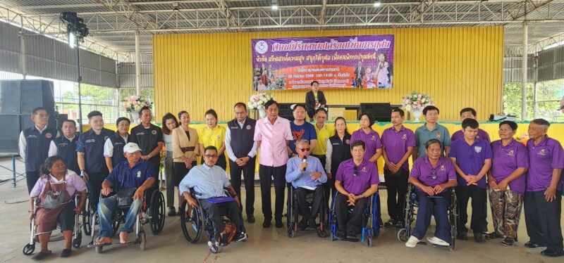 ปทุมธานี – นายกแจ๊ส เปิดงานคอนเสิร์ตคลายเครียดรายได้ เพื่อคนพิการปทุมธานี หวังสร้างศูนย์บริการผู้พิการทั่วประเทศ