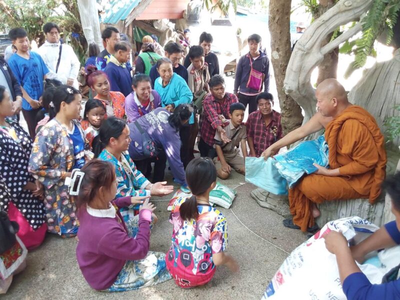 ปทุมธานี เจ้าอาวาสวัดถ้ำจุนโทฯ จ.ตาก ถูกไฟดูดขณะเตรียมงานกฐิน พักฟื้นที่ปทุมธานี ฝากศรัทธาญาติโยมร่วมงานบุญสร้างเจดีย์