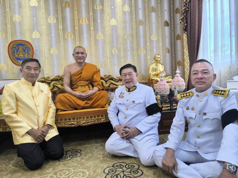 พระบาทสมเด็จพระพระวชิรเกล้าเจ้าอยู่หัว ทรงพระกรุณาโปรดเกล้าพระราชทานผ้าพระกฐินให้ ดร.ฐิติ ชัยนาม  ประธานโครงการสี่เสาหลัก เป็นผู้แทน มาทอดถวายแด่พระภิกษุสงฆ์ ผู้จำพรรษากาล ณ วัดไก่เตี้ย (ตลิ่งชัน)โดยมีพระปริยัติวัชราทร เป็นเจ้าอาวาส