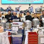 มูลนิธิป่อเต็กตึ๊ง เดินสายสร้างอาชีพ สร้างชีวิตอย่างยั่งยืนต่อเนื่อง มอบอุปกรณ์ประกอบอาชีพ ให้แก่ครัวเรือนยากจนในพื้นที่จังหวัดชุมพร