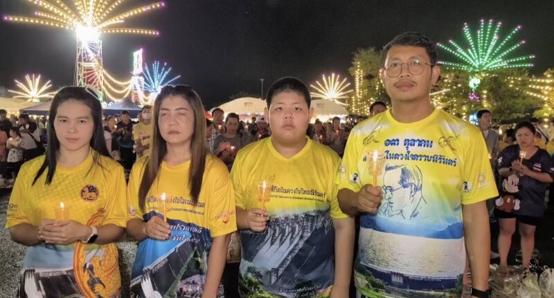 นครนายก – พิธีจุดเทียนเพื่อน้อมรำลึกในพระมหากรุณาธิคุณ พระบาทสมเด็จพระบรมชนกาธิเบศร มหาภูมิพลอดุลยเดชมหาราช บรมนาถบพิตร 13 ตุลาคม 2568