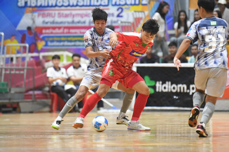 เพชรบุรีเดือด! ไอหนุ่มเมืองเพชร นำ 3-0 ก่อนโดน ฉลามไฟฟ์ บุกพลิกแซง 4-3 สุดท้ายจบเจ๊า 4-4 MEA ฟุตซอลไทยลีก 2025 แมตซ์เดย์ 20