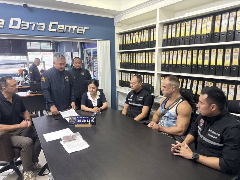 ตม.ชลบุรีตามรวบเยอรมันฟอกเงินกบดานพัทยา