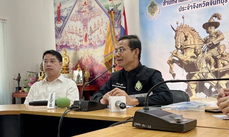 จ.จันทบุรี – วันที่ 2 กลุ่มผู้ชุมนุมเรียกร้องนับคะแนนใหม่ยังปักหลักรอความชัดเจนที่กกต.