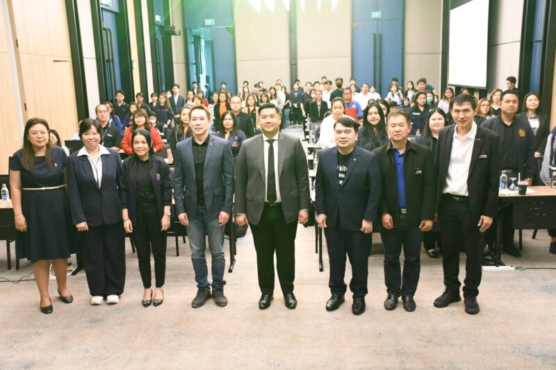 ชลบุรี – เปิดงาน Digital Grow Green Roadshow ติดอาวุธดิจิทัลให้ผู้ประกอบการไทยก้าวสู่ธุรกิจสีเขียวอย่างยั่งยืน