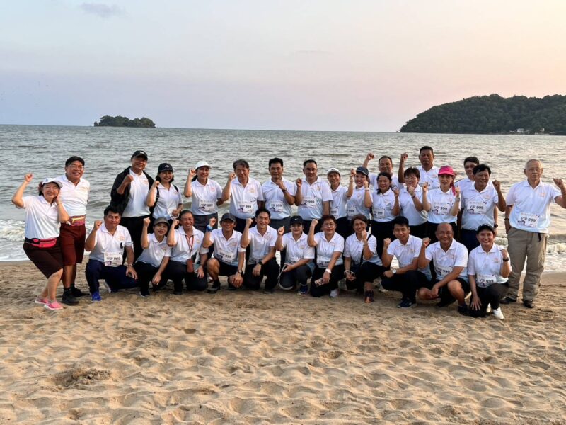 จ.จันทบุรี เปิดงาน “Run Sunset 2026″ริมหาดแหลมสิงห์มุ่งยกระดับสู่เมืองกีฬาและกระตุ้นเศรษฐกิจพื้นที่