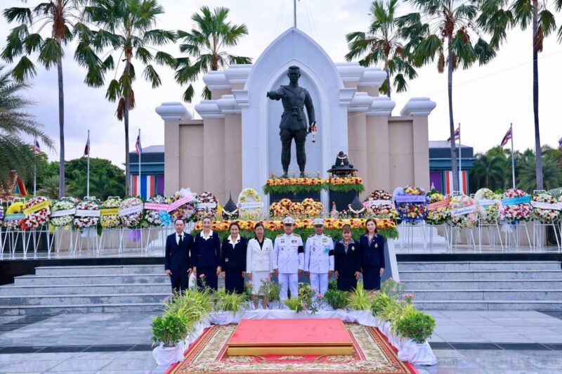 จังหวัดชลบุรี จัดพิธีวางพวงมาลาถวายราชสักการะ เนื่องในวันคล้ายวันสวรรคตสมเด็จพระนเรศวรมหาราช ประจำปี 2569