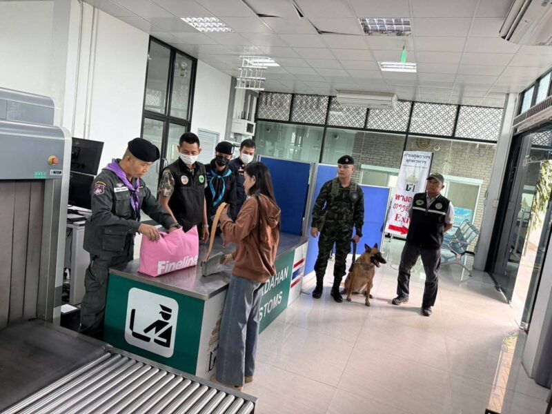 ร้อย.ฉก.ทพ.2103 คุมเข้มสะพานมิตรภาพ สกัดกั้นสิ่งผิดกฎหมายตามแนวชายแดน