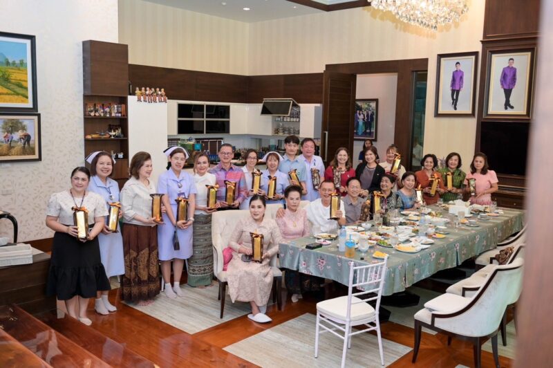 “เสี่ยหรั่ง–ซ้อแรม” ทำบุญครบรอบแต่งงาน 30 ปี บริจาคกว่า 5.6 แสนบาท หนุนสาธารณกุศลเมืองกำแพงเพชร“