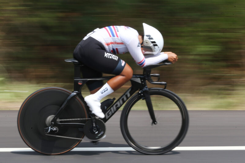 “วัชรพงษ์” นักปั่นดาวรุ่งฟอร์มเยี่ยม คว้าแชมป์ไทม์ไทรอัลรุ่นยุวชนชาย ศึกสองล้อประเทศไทยที่ จ.จันทบุรี