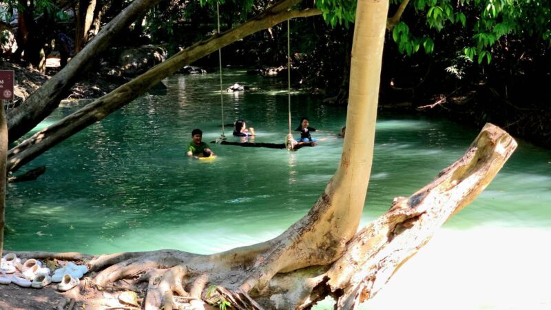 จังหวัดลพบุรี – เย็นฉ่ำชื่นใจนักท่องเที่ยวแห่เล่นน้ำตกวังก้านเหลืองเนืองแน่นกระตุ้นเศรษฐกิจชุมชน