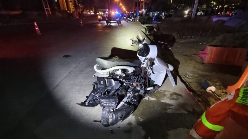 ปทุมธานี – หนุ่มซิ่งบีเอ็มซิ่งชนท้ายจยย.ไรเดอร์ดับคาที่