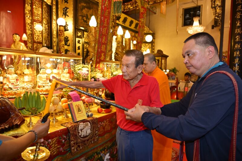 มูลนิธิป่อเต็กตึ๊ง ประกอบพิธีจุดเทียนเปิดงานฉลองบรรลุธรรมหลวงปู่ไต้ฮง ประจำปี 2569