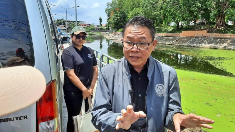 แพร่ – รองอธิบดีกรมศิลปากรลงพื้นที่ชี้จุดเกิดเหตุ กรณีดำเนินการปรับปรุงภุมิทัศน์คูเมืองแพร่โดยไม่ได้ขออนุญาตในวันแรก