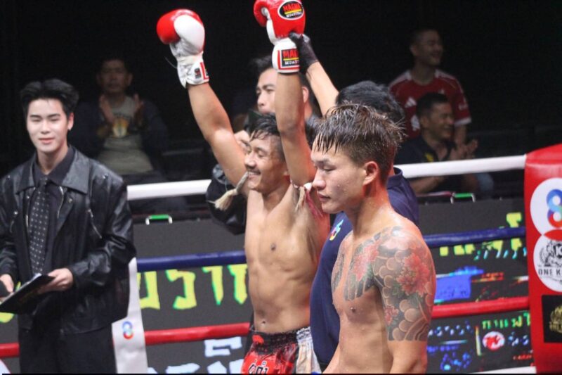 คู่เอกศึกมวยไทยซุปเปอร์แชมป์จัดโดย “เสี่ยโก้” นายก่อเกียรติ พาณิชยารมณ์