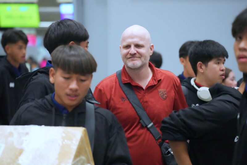 “มาร์โค ก็อคเคิ่ล” นำทีมชาติไทย U17 ออกเดินทางสู่ซาอุฯ กำชับทีมรีดฟอร์มเก่ง ในชิงแชมป์เอเชีย
