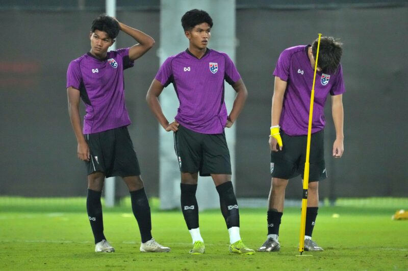 ทีมชาติไทย U17 ซ้อมก่อนเจอ ทาจิกิสถาน, เพชรายุธ กำชับทีมต้องมีสมาธิเพื่อคว้าชัยเกมแรก
