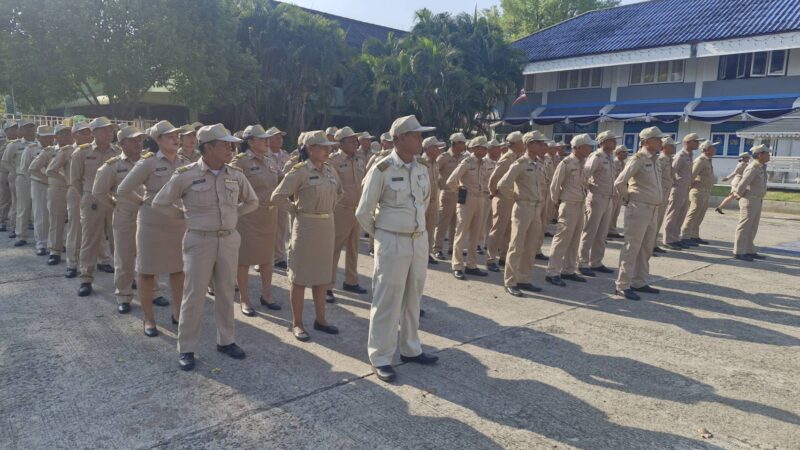 ข่าว ชมรมกำนัน-ผู้ใหญ่บ้านอำเภอห้วยแถลงออกมาแถลงการณ์ปกป้องศักดิ์ศรีและแสดงจุดยืนหลังถูกพาดพิง กำนัน-ผู้ใหญ่บ้านเป็นผู้ค้ายาเสพติด