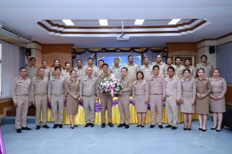 ผู้ว่าฯ ชลบุรีเปิดประชุมสภาเทศบาลเมืองบางพระ ครั้งแรก เน้นย้ำ “ยึดประโยชน์ประชาชนเป็นที่ตั้ง”
