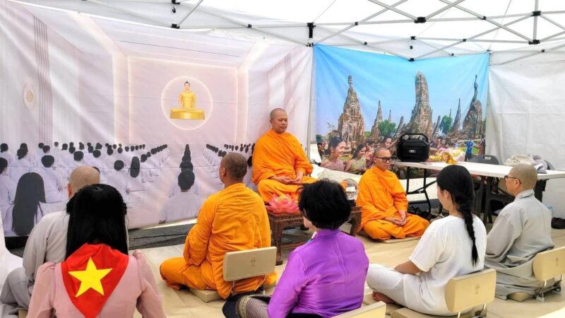 ปทุมธานี วัดไทยในเกาหลีใต้เปิดบูธสอนนั่งสมาธิ ในงานสัปดาห์วันวิสาขบูชานานาชาติ