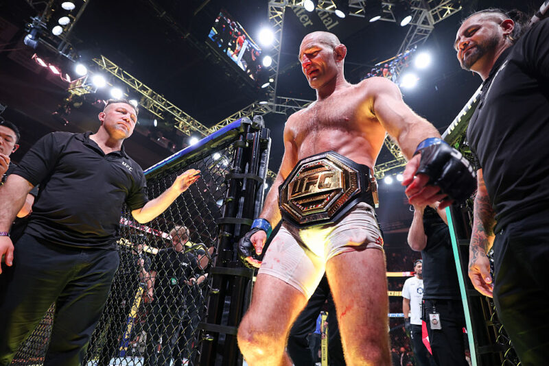 สตริคแลนด์ เบียดแต้ม ชิมาเยฟ ซิวแชมป์สมัย 2 ,แวน ซัด ไทระ จอดยก 5 ศึก UFC 328