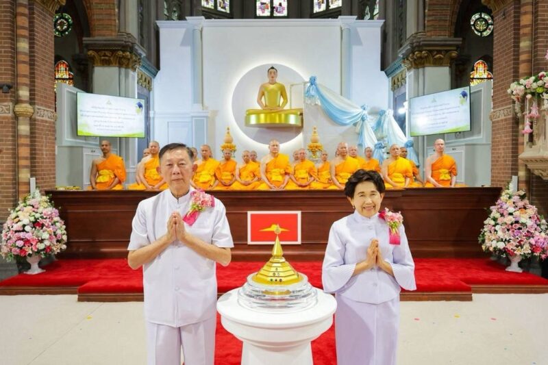 ปทุมธานี – พุทธศาสนิกชนยุโรปกว่า 500 คน ร่วมพิธีบรรจุพระบรมสารีริกธาตุ ณ วัดพระธรรมกายเนเธอร์แลนด์