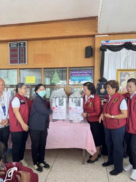 กำแพงเพชร “สภาสังคมสงเคราะห์ฯ ภาค 7 ผนึกกำลัง สส.สุรสิทธิ์และกำนันต้น ลงพื้นที่เติมสุขมอบความช่วยเหลือชาวทรายทองวัฒนา อ.ทรายทองวัฒนา จ.กำแพงเพชร“