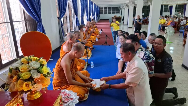 ปทุมธานี – นายกแจ๊ส ลั่นยุคนี้ต้องไร้ เงินทอนวัด มอบงบ 4.8 ล้านสร้างโดมวัดกล้าชอุ่ม ย้ำชัด ส.อบจ. ต้องเข้าถึงประชาชน-ไม่แบ่งพรรคพวก