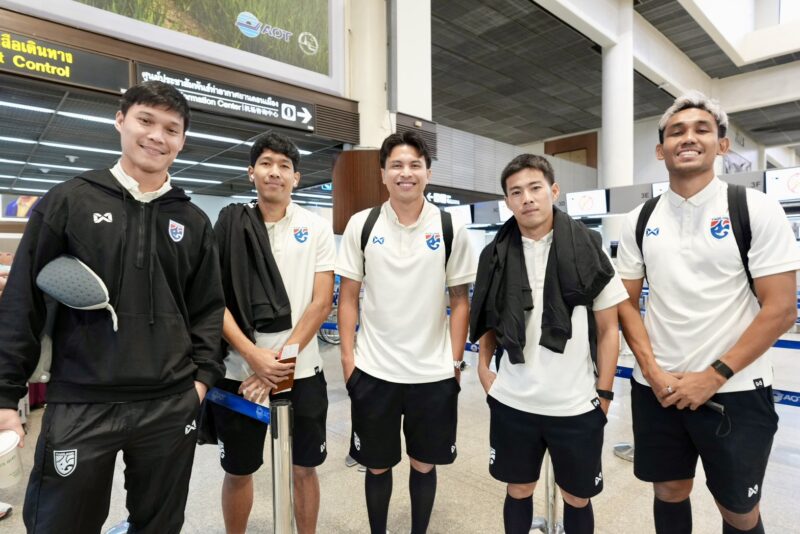 “แอนโธนี ฮัดสัน” นำทีมชาติไทย ออกเดินทางสู่จีน กระตุ้นนักเตะแสดงปฏิกิริยาตอบสนองออกมา