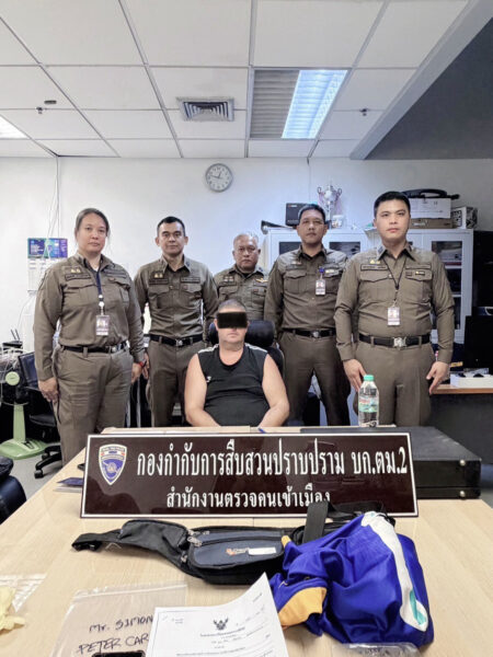ตม.สนามบินสกัดนาทีสุดท้าย หนุ่มออสซี่ก่อนบินหนี ซักถามขยายผลพบ “กระเป๋าปริศนา” พลิกคดีผู้เยาว์สูญหายสู่คดีฆาตกรรม