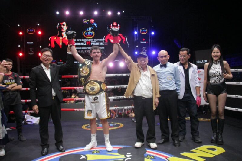 เจ๊ากันไป! “จิรพรรณ” กอดคอเสมอ “อัลเฟรด” ศึก “NARIS – HIGHLAND BOXING PROMOTIONS”