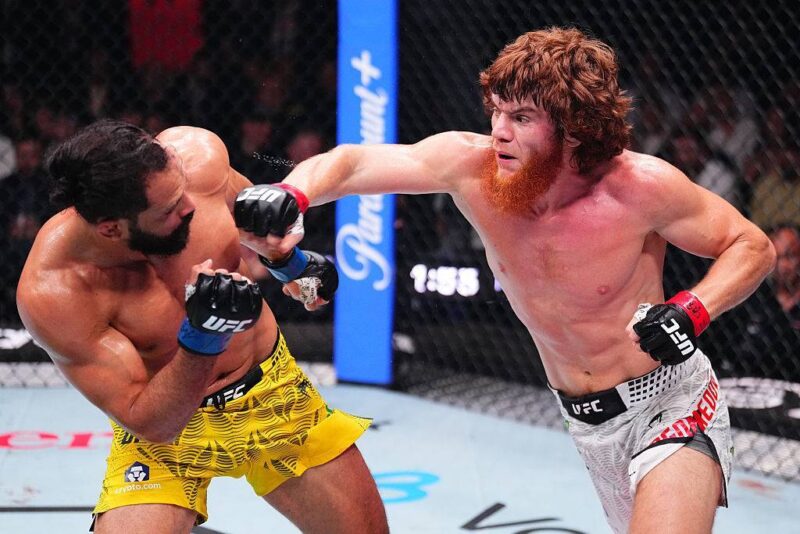 ฟิซิเยฟ จระเข้ฟาดหางก่อนถล่ม ตอร์เรส จอดยก 2 ศึก UFC บากู