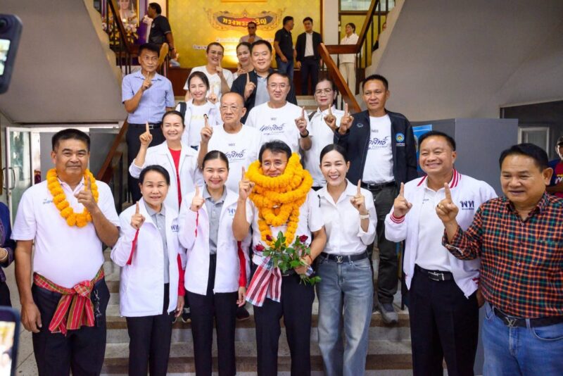 ร้อยเอ็ด – จิราพรให้กำลังใจเศกสิทธิ์ ชิงเก้าอี้นายกอบจร้อยเอ็ด