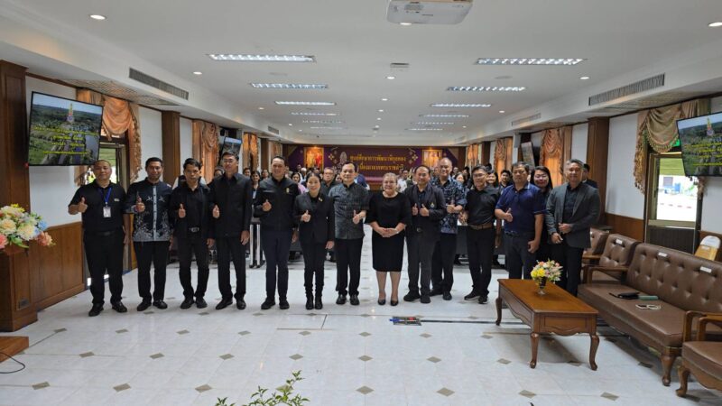 สำนักงาน กปร. เปิดฉากติวเข้มเกษตรกรใต้ บ่มเพาะองค์ความรู้พิกุลทองฯ สานพลังขับเคลื่อนเศรษฐกิจพอเพียง สู่การพัฒนาที่ยั่งยืน