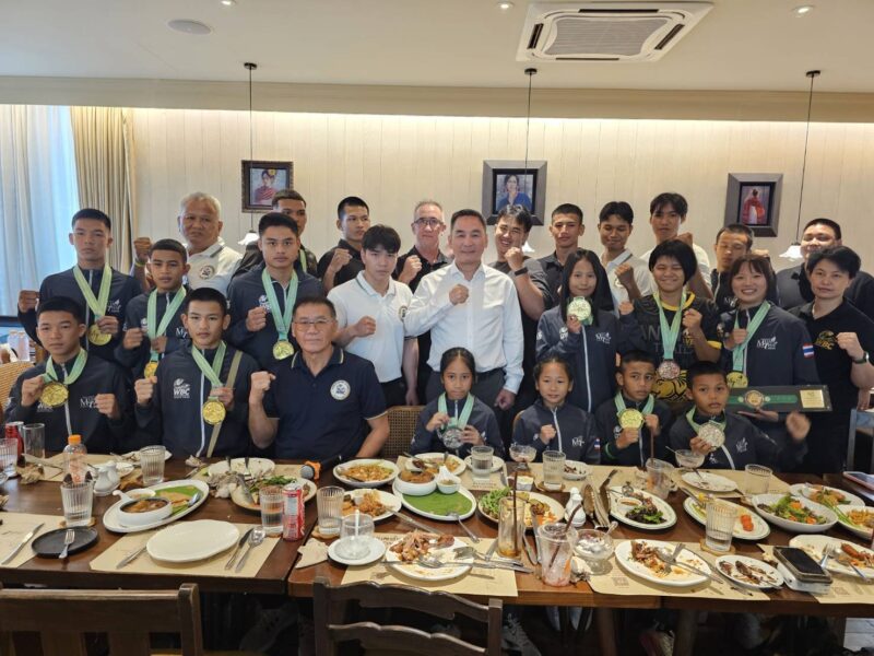 “พล.ต.ธนพล” มอบทุนการศึกษานักกีฬาไทย กวาด 9 ทอง 2 เงิน 3 ทองแดง Amazing MuayThai World Festival 2026