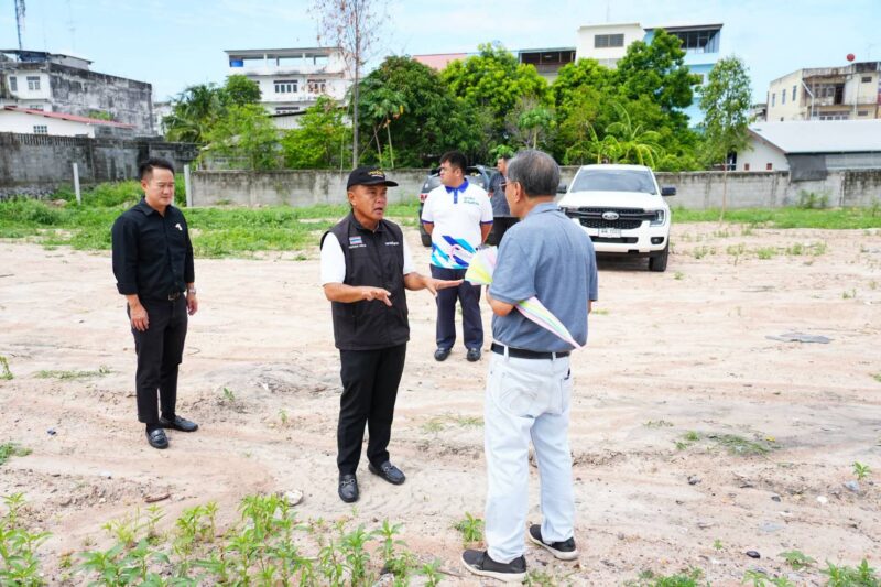 “นายกเอก”  ลงพื้นที่ติดตามการปรับพื้นที่ เตรียมสถานที่จอดรถรองรับงาน “เสน่ห์บ้านสวน นครแห่งความสุข”สุข” ซึ่งกำหนดจัดขึ้นระหว่างวันที่ 17–19 กรกฎาคม 2569