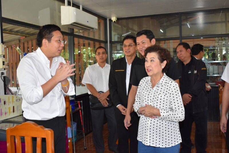 รัฐมนตรีช่วยว่าการกระทรวงคมนาคม ลงพื้นที่สิงห์บุรี ติดตามโครงการสะพานข้ามเจ้าพระยาแห่งใหม่ พร้อมเร่งมาตรการป้องกันน้ำท่วม