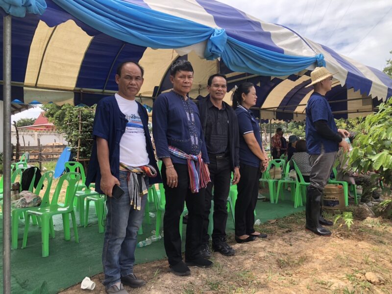 ร้อยเอ็ด!!!!!! นายอำเภอโพนทอง และชาวบ้านตำบลอุ่มเม่า ร่วมกันจัดกิจกรรมสืบสานอนุรักษ์ขนบธรรมเนียมประเพณี “ ลงแขกดำนา “