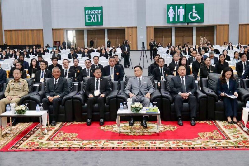 นายกฯ ประกาศวิสัยทัศน์ “Green Thailand” บนเวที Green Bridge Forum ชูเศรษฐกิจสีเขียวเป็นรากฐานการเติบโตระยะยาว ย้ำธรรมาภิบาลคือกุญแจสู่การพัฒนาที่ยั่งยืน พร้อมผลักดันความร่วมมือโลกด้านสิ่งแวดล้อม
