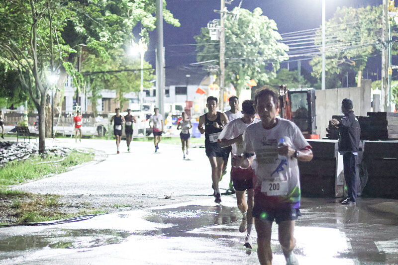 กกท. เปิดงานวิ่งมินิมาราธอน “SAT Sports Tourism 2026” ดึงนักวิ่งกว่า 700 คน สัมผัสมนต์เสน่ห์เมืองจันท์ หวังกระตุ้นเศรษฐกิจท่องเที่ยว