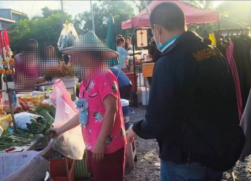 ตม.สงขลา สแกนตลาดนัดพม่า กวาดล้างต่างด้าวแย่งอาชีพคนไทย