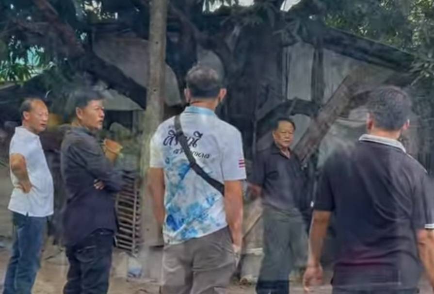 “นายกเต๋า” อบต.คลองกิ่ว ห่วงใยทุกชีวิตในชุมชน สั่งเร่งดำเนินการปรับปรุงที่อยู่อาศัยผู้ยากไร้ ผู้สูงอายุ และผู้พิการ ยกระดับคุณภาพชีวิตให้มีความปลอดภัยและความเป็นอยู่ที่ดีขึ้น