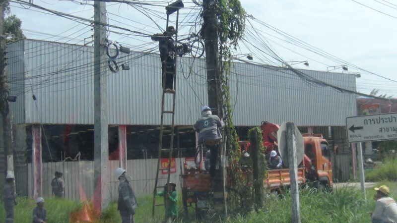 มุกดาหาร – การไฟฟ้าจัดโครงการกิจกรรมจัดระเบียบสายสื่อสารโทรคมนาคม