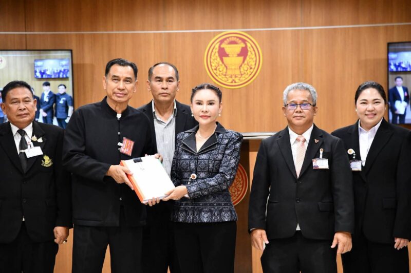 ไวยาวัจกรวัดร่มโพธิธรรม ร้อง กมธ.ศาสนาฯ ขอความเป็นธรรมปมพิพาทที่ดิน ที่ปรึกษาคณะกรรมาธิการศาสนา เตรียมลงพื้นที่ตรวจสอบข้อเท็จจริง