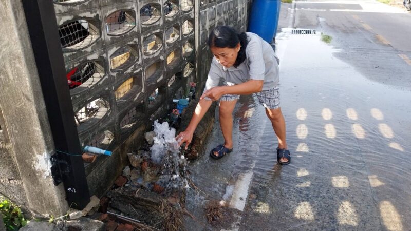 ปทุมธานี – โจรแสบอาละวาดฉกมิเตอร์น้ำทองเหลืองรวดเดียว 7 หลัง