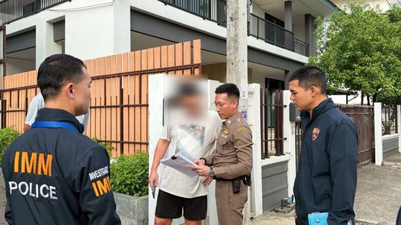 ปทุมธานี – ตม.ทลายรังนอมินีข้ามชาติค้นบ้านหรูซุก 27 บริษัทเงินสะพัดกว่า 130 ล้าน