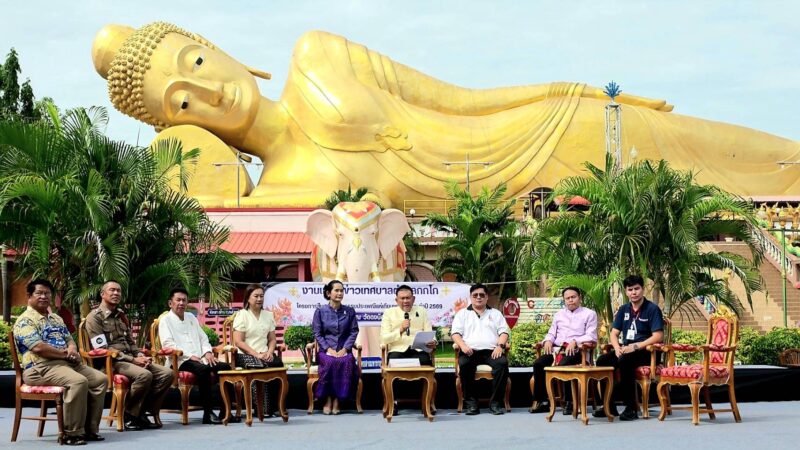 จังหวัดลพบุรี – ชาวลพบุรีสืบสานวัฒนธรรมประเพณีหล่อเทียน และแห่เทียนพรรษา 9 วัด